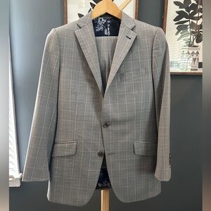 EUC Hemsworth Prince of Wales Light Gray Suit by Indochino
